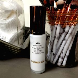 Hourglass Mineral Primer